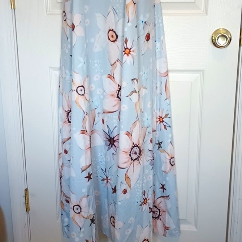 Boho V-Neck Tank Floral Spring String Strap Flowy Dress Size Medium NWT - Picture 4 of 9
